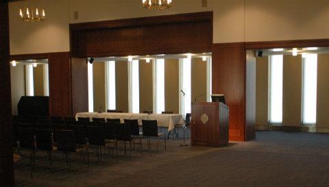 Voices Up! Presents The Momenta Quartet - Image 3